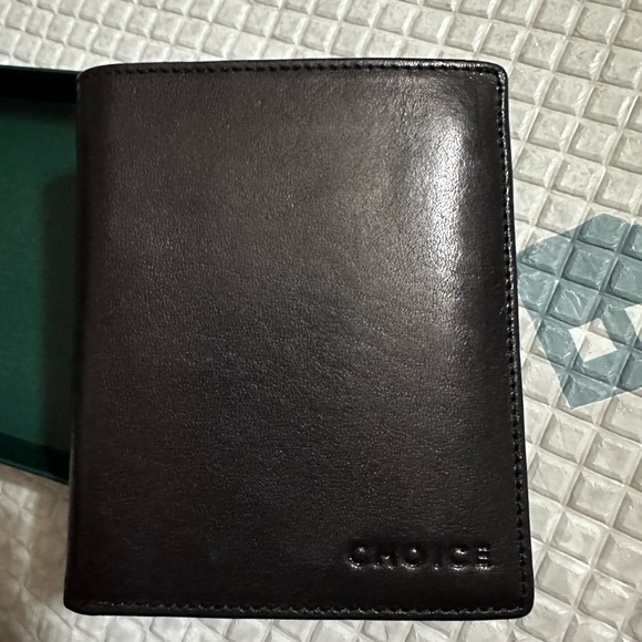 GENUINE LEATHER WALLET - Picture 11 of 16